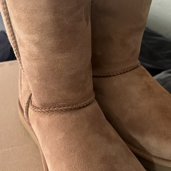 Ugg boots - Picture 11 of 13